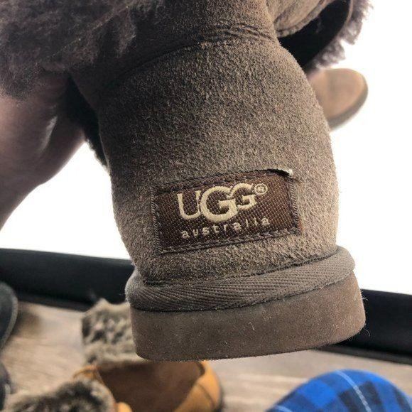 Ugg Bailey Boots in Chocolate brown size 6 - Picture 4 of 16